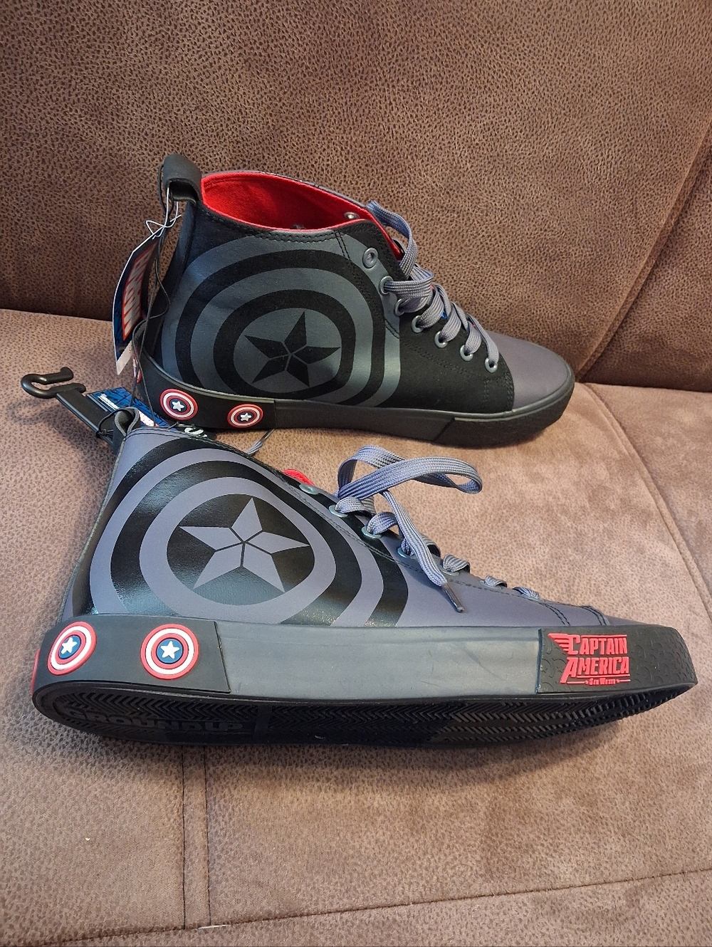 Marvel Men's High-Top Sneakers Captain  America Dark Grey Size 10 1/2
